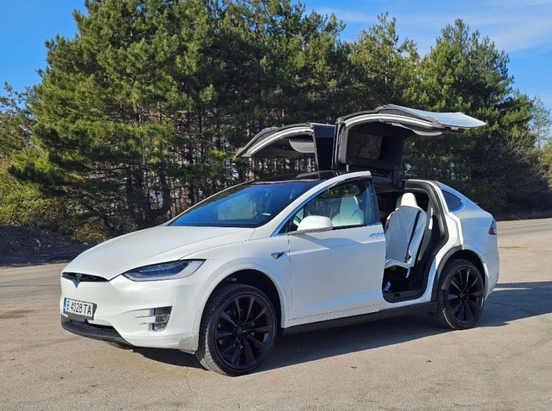 Tesla Model X Лична Кола Много Запазена, снимка 2 - Автомобили и джипове - 52427984