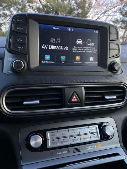 Hyundai Kona ELECTRIC ONE OWNER NO ACCIDENT, снимка 13 - Автомобили и джипове - 54227931