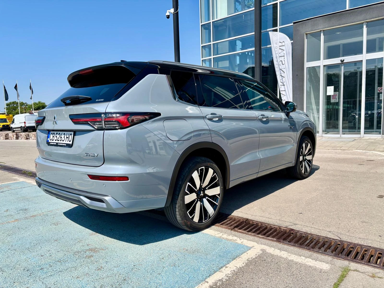 Mitsubishi Outlander LUXURY PACK+ PHEV - изображение 5