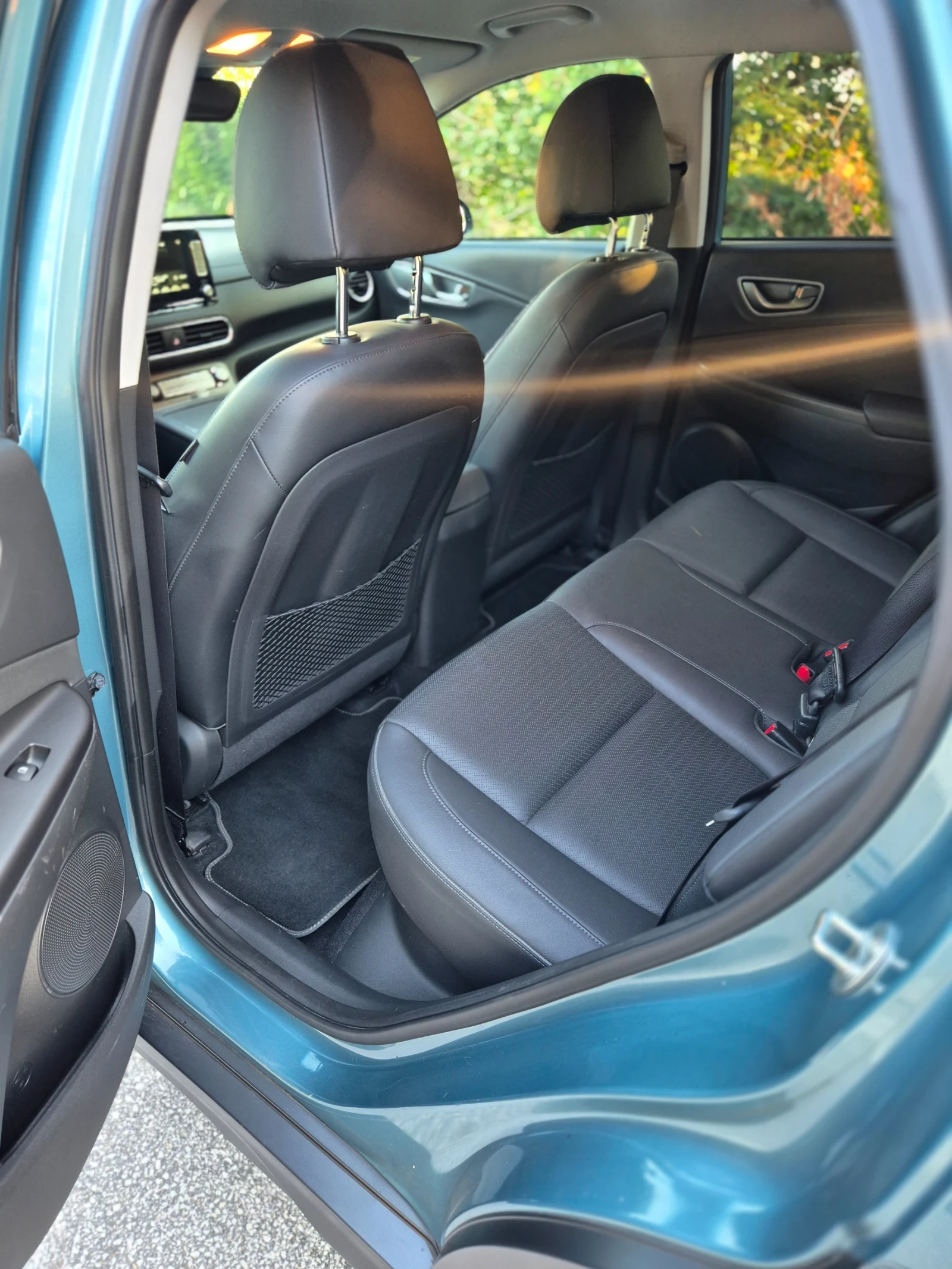 Hyundai Kona 64 kWh/ Premium/204кс/Термо помпа - изображение 8