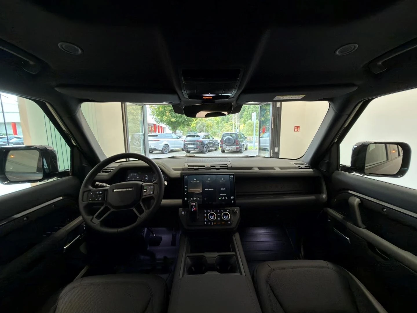 Land Rover Defender D350 X-DYNAMIC/MERIDIAN/PANO/HEAD UP/360/ | Mobile.bg   14