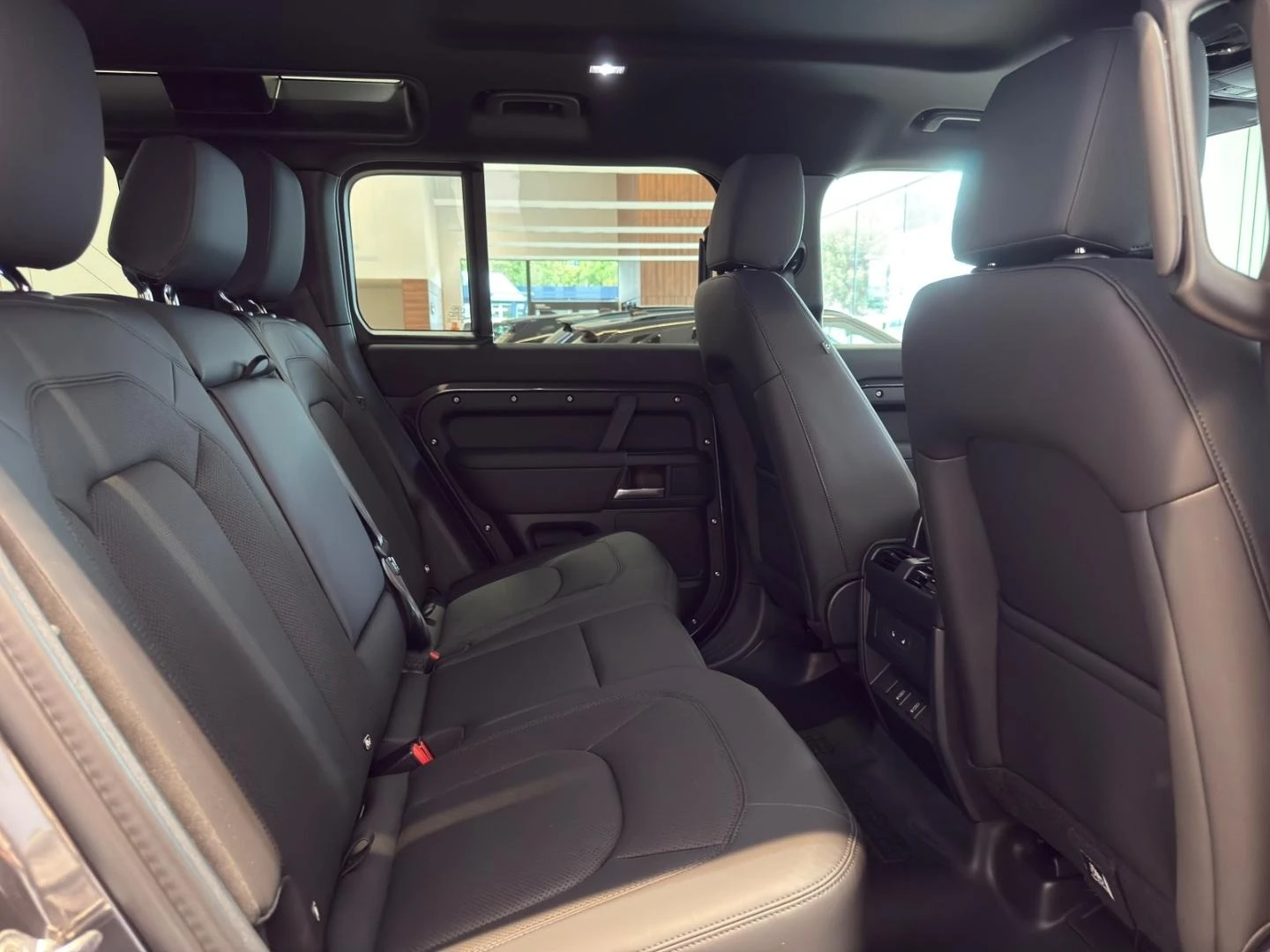 Land Rover Defender D350 X-DYNAMIC/MERIDIAN/PANO/HEAD UP/360/ | Mobile.bg   16