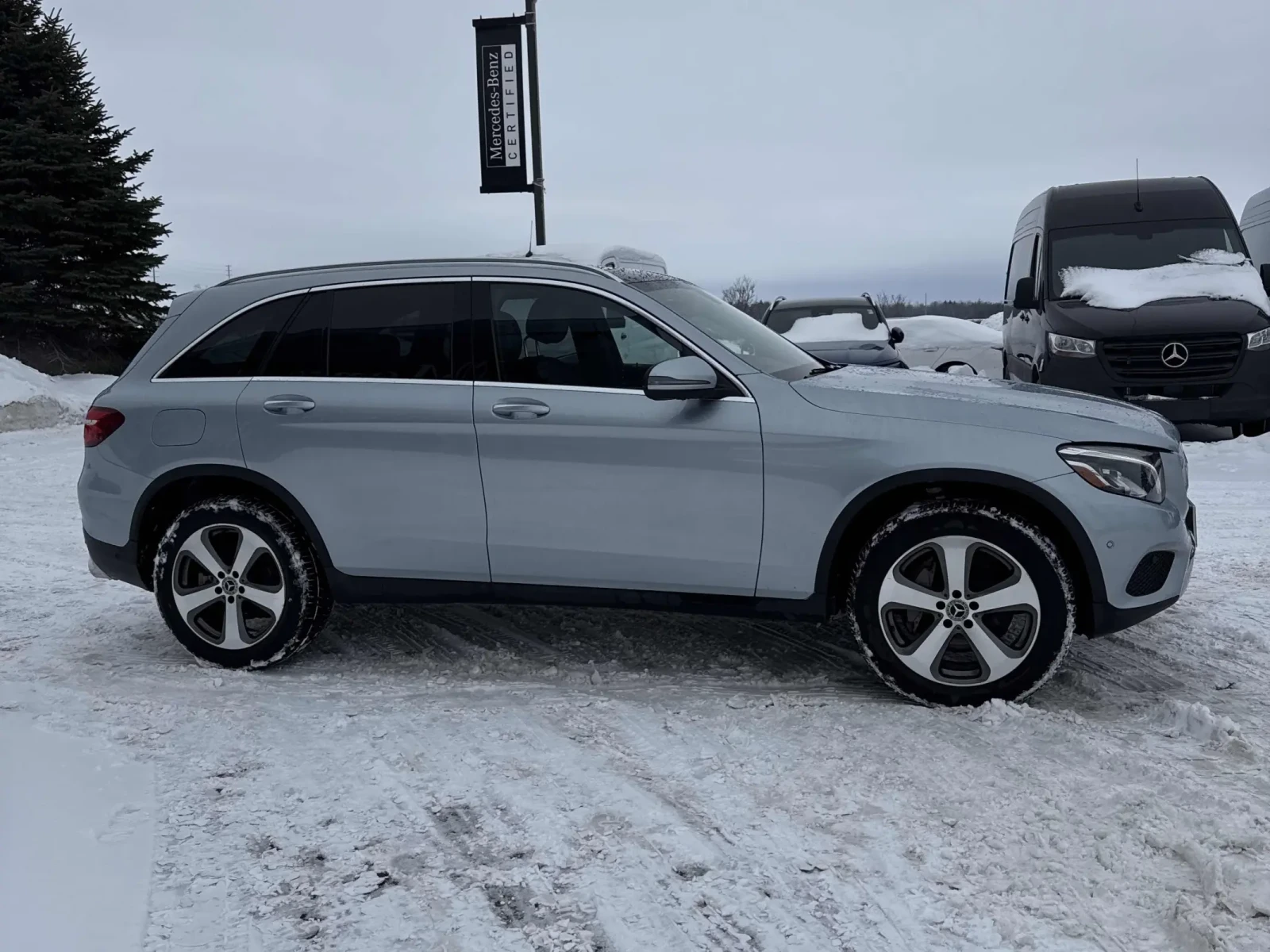 Mercedes-Benz GLC 300 CARFAX - изображение 3