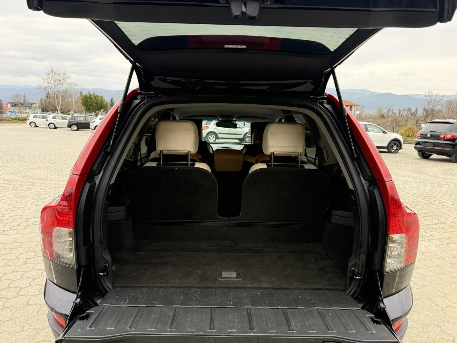 Volvo Xc90 2.4D D5 185hp, снимка 13 - Автомобили и джипове - 53900612