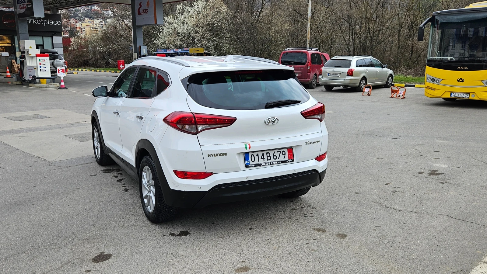 Hyundai Tucson 1.7 CRDI NAVIG/KLIMATRON/X-POSSIBLE, снимка 5 - Автомобили и джипове - 54003223