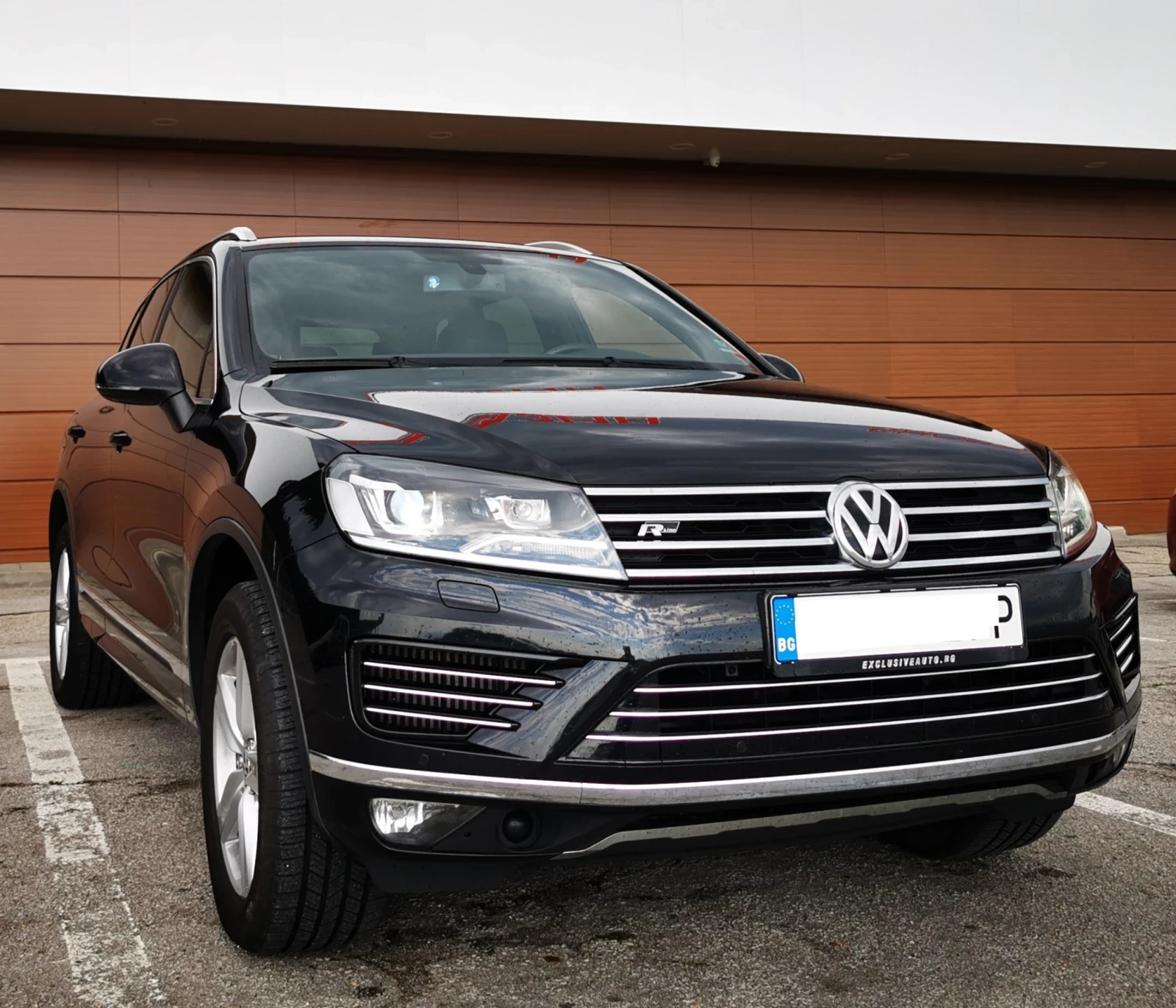 VW Touareg 3.0 TDI Facelift R-line, снимка 4 - Автомобили и джипове - 54242744