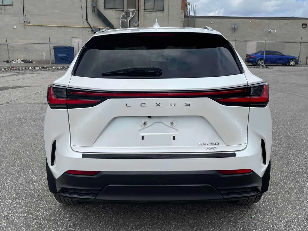 Lexus NX 250/CARFAX/ДВА КЛЮЧА/БЕЗ ИНЦИДЕНТИ, снимка 5 - Автомобили и джипове - 54115884