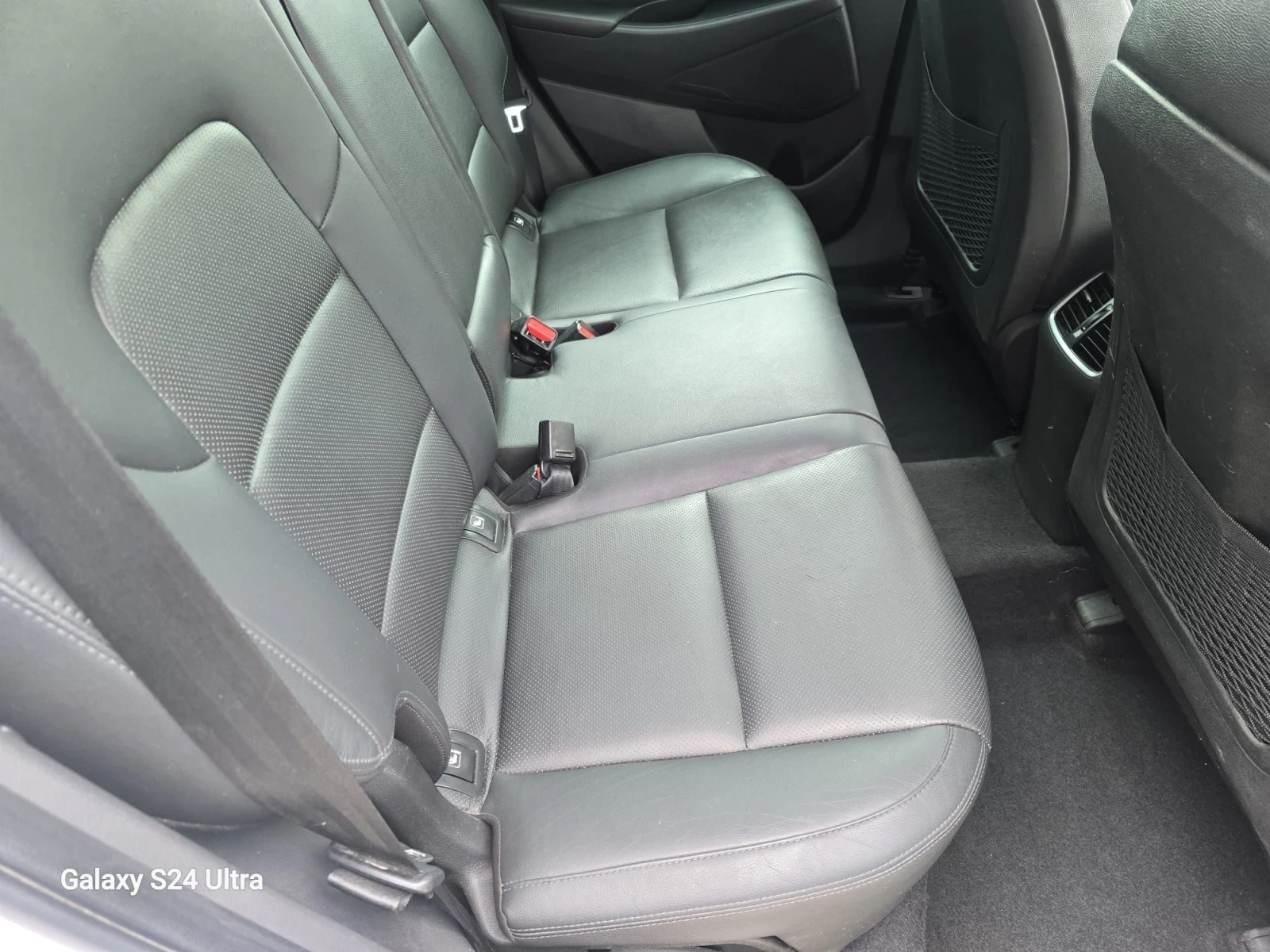 Hyundai Tucson 1.7CRDI, снимка 12 - Автомобили и джипове - 54198768