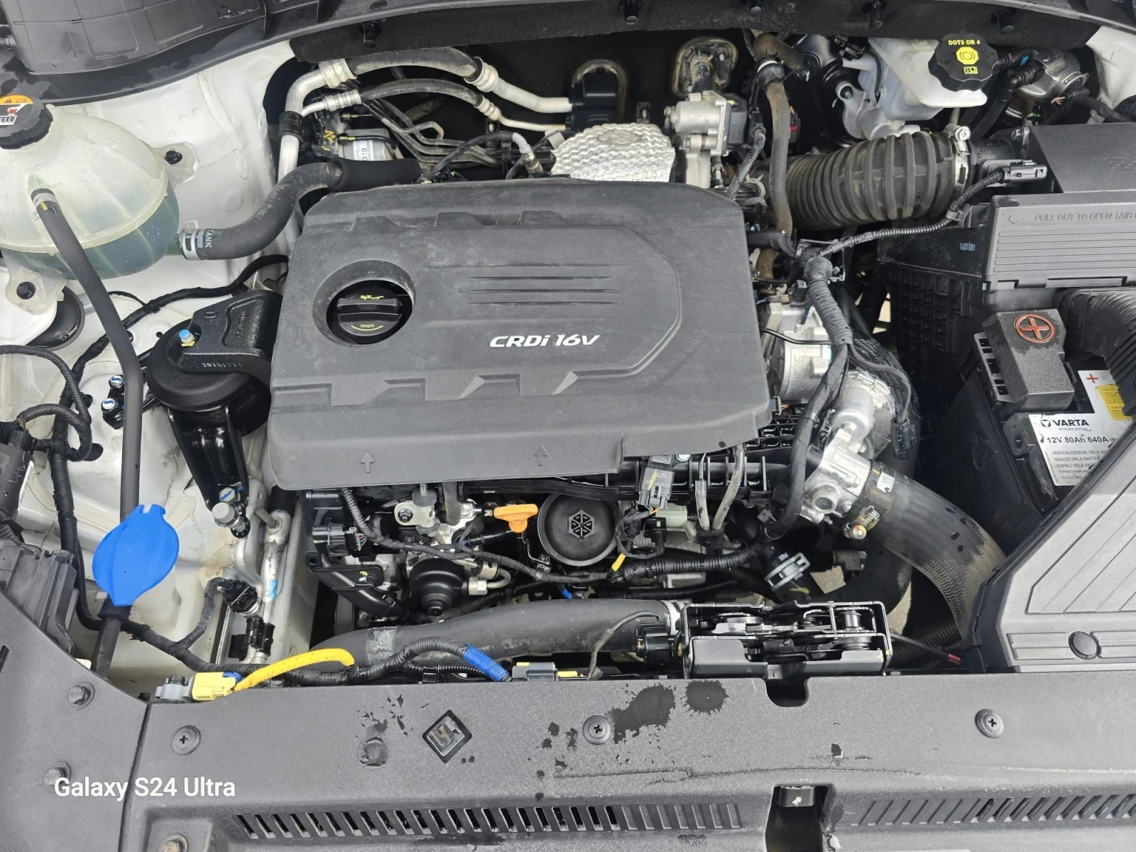 Hyundai Tucson 1.7CRDI, снимка 15 - Автомобили и джипове - 54198768