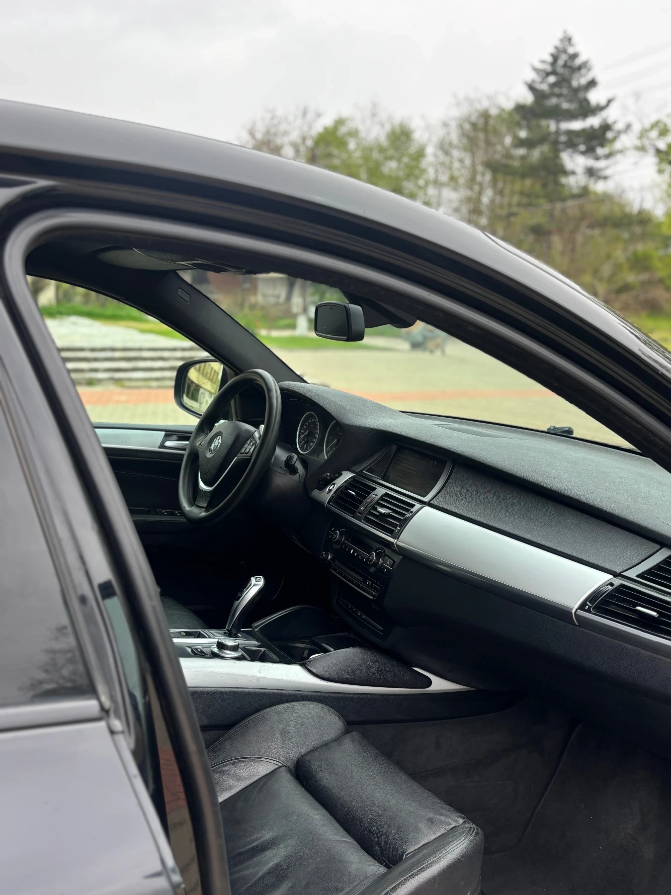 BMW X6, снимка 11 - Автомобили и джипове - 54271030