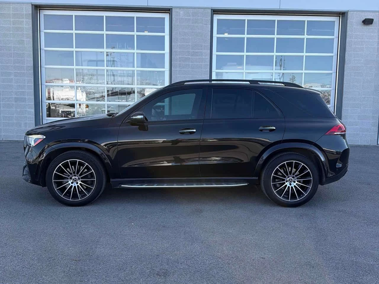 Mercedes-Benz GLE * 450 * 2 КЛЮЧА* ПАНО* ПОДГРЕВ* KEYLESS* , снимка 2 - Автомобили и джипове - 54391473