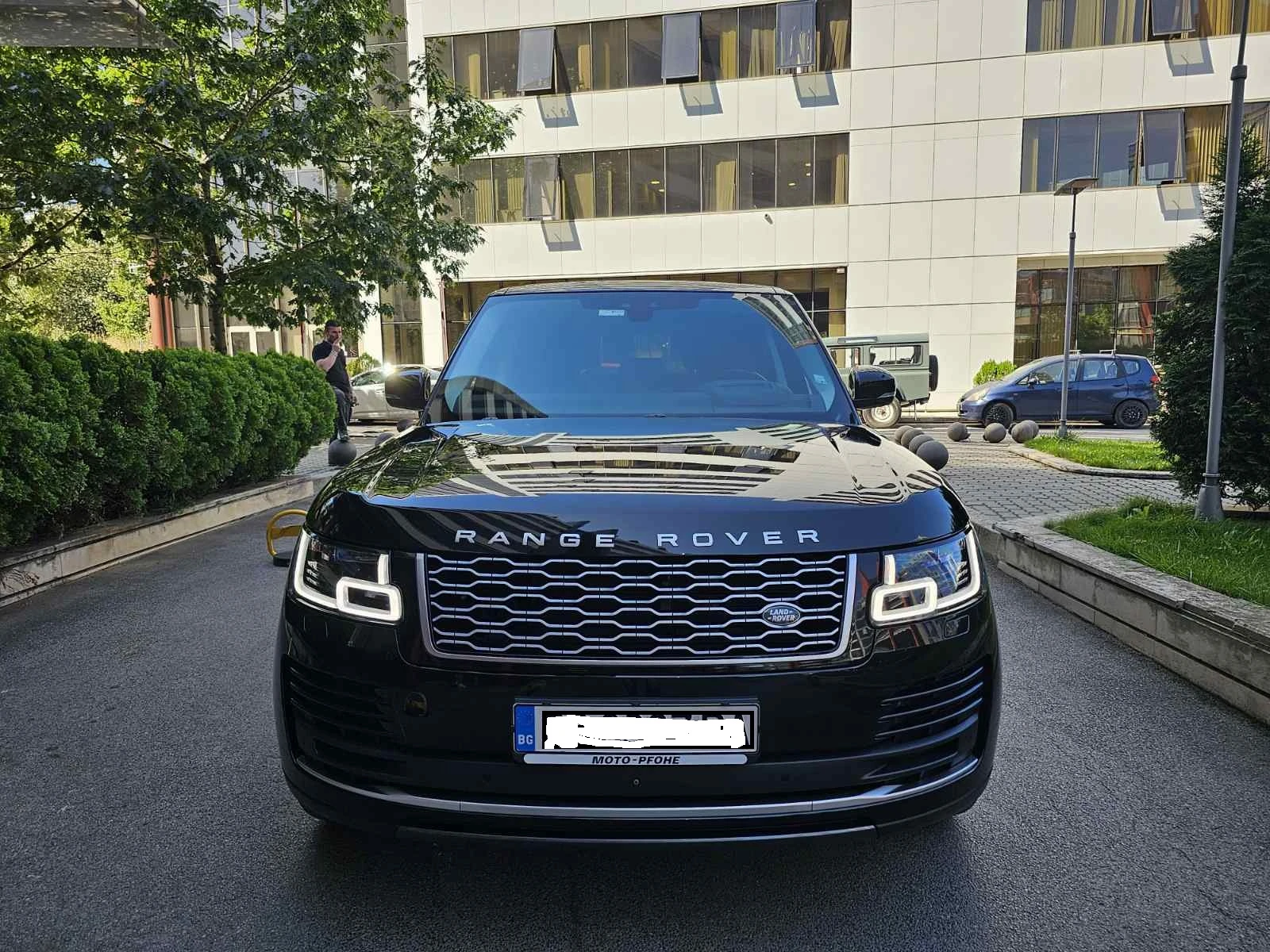 Land Rover Range rover 3.0 HSE Лизинг!!!, снимка 2 - Автомобили и джипове - 54622409