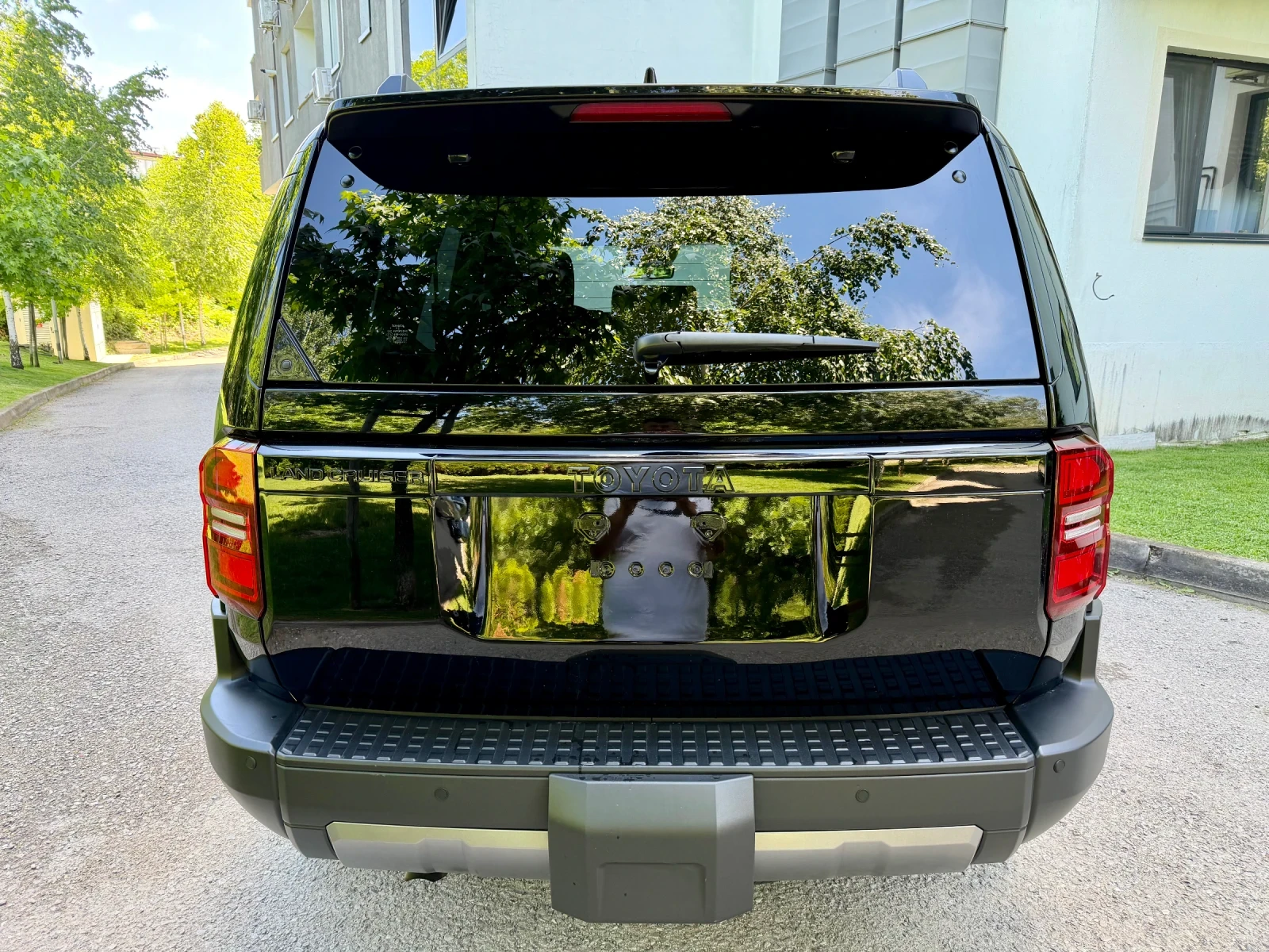 Toyota Land cruiser J250 4W-Drive FULL FULL, снимка 6 - Автомобили и джипове - 54776150