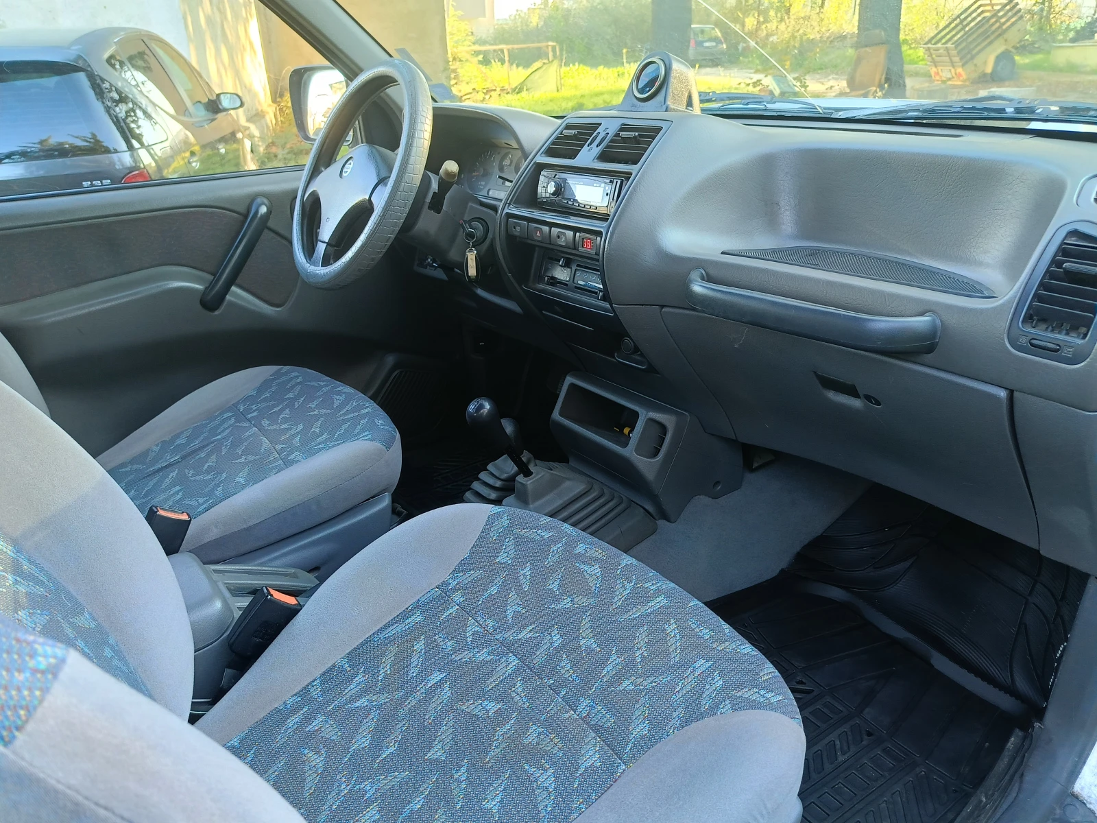Nissan Terrano, снимка 11 - Автомобили и джипове - 55178289