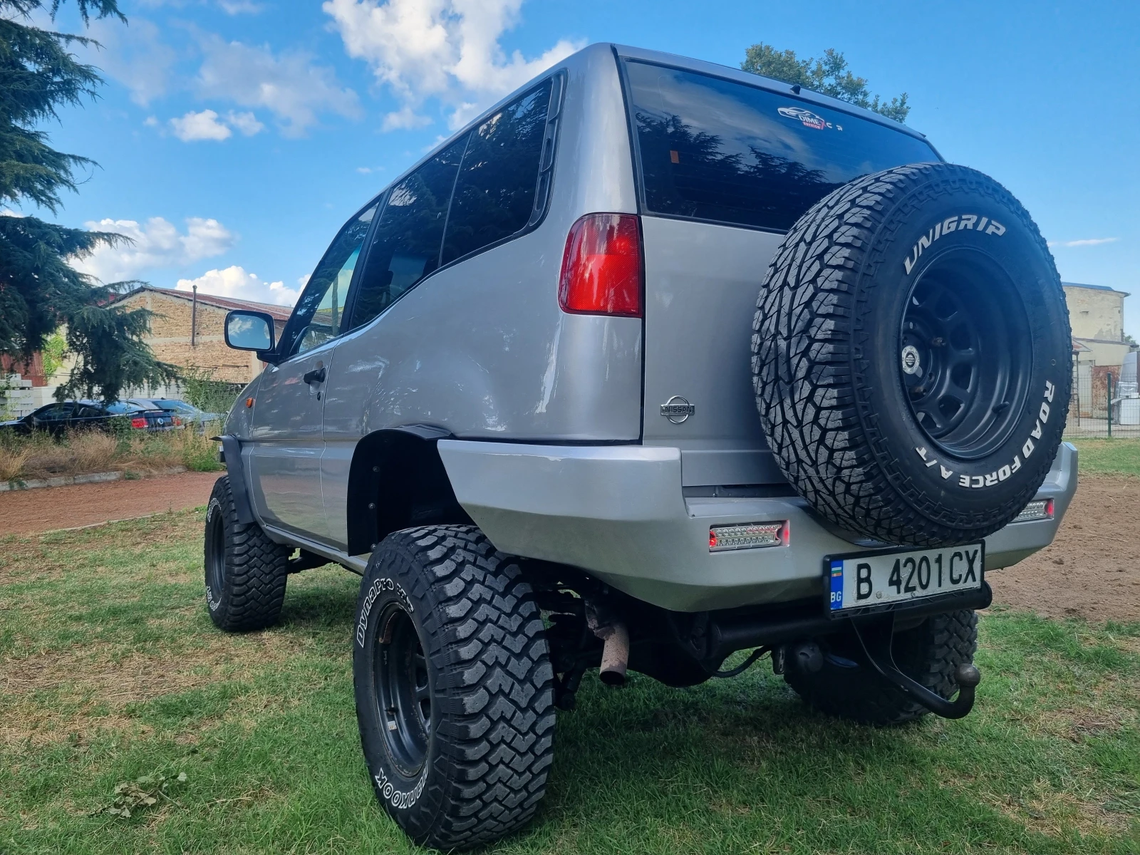 Nissan Terrano, снимка 4 - Автомобили и джипове - 55178289