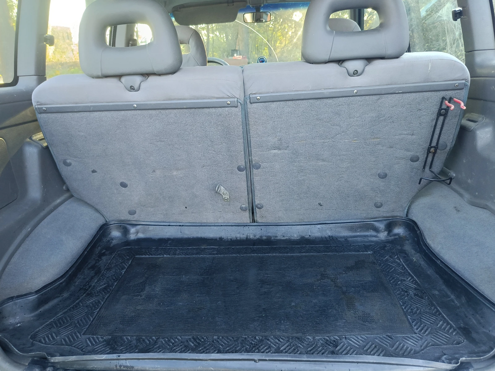 Nissan Terrano, снимка 13 - Автомобили и джипове - 55178289