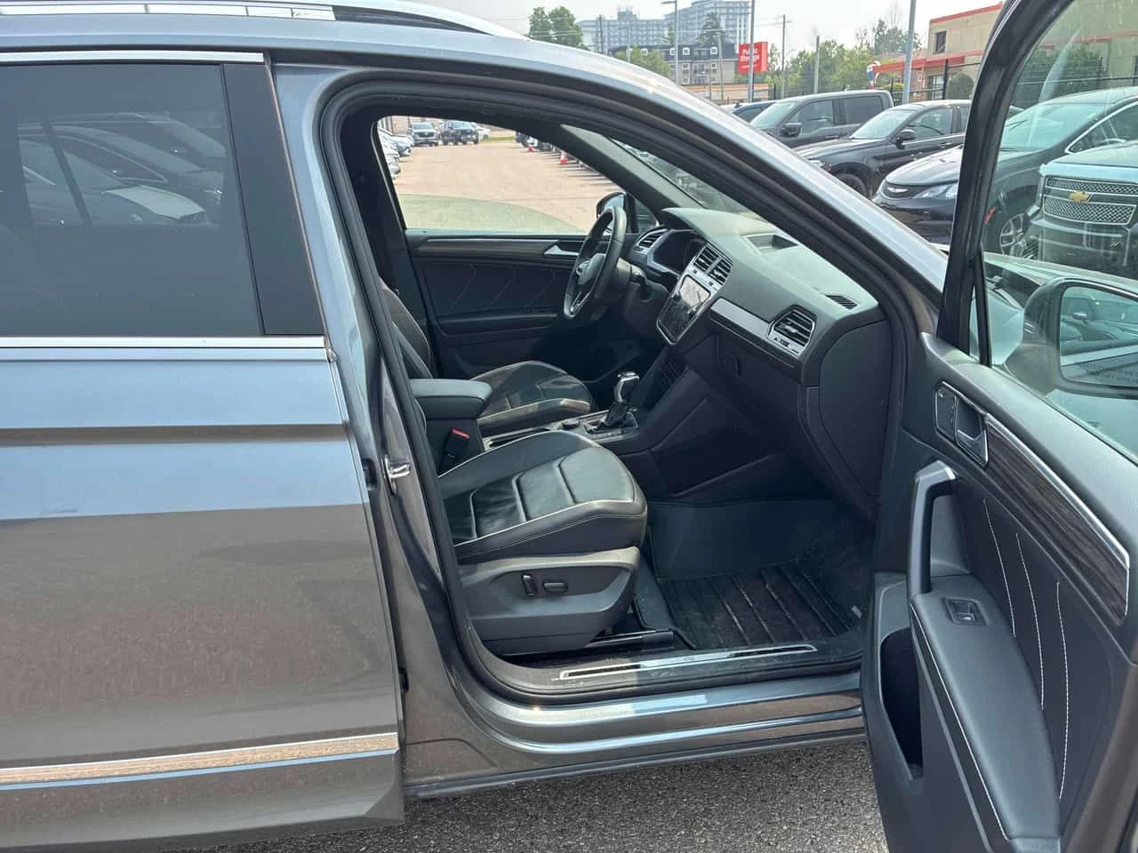 VW Tiguan Highline R Line  CARFAX | Mobile.bg � ����������� 11