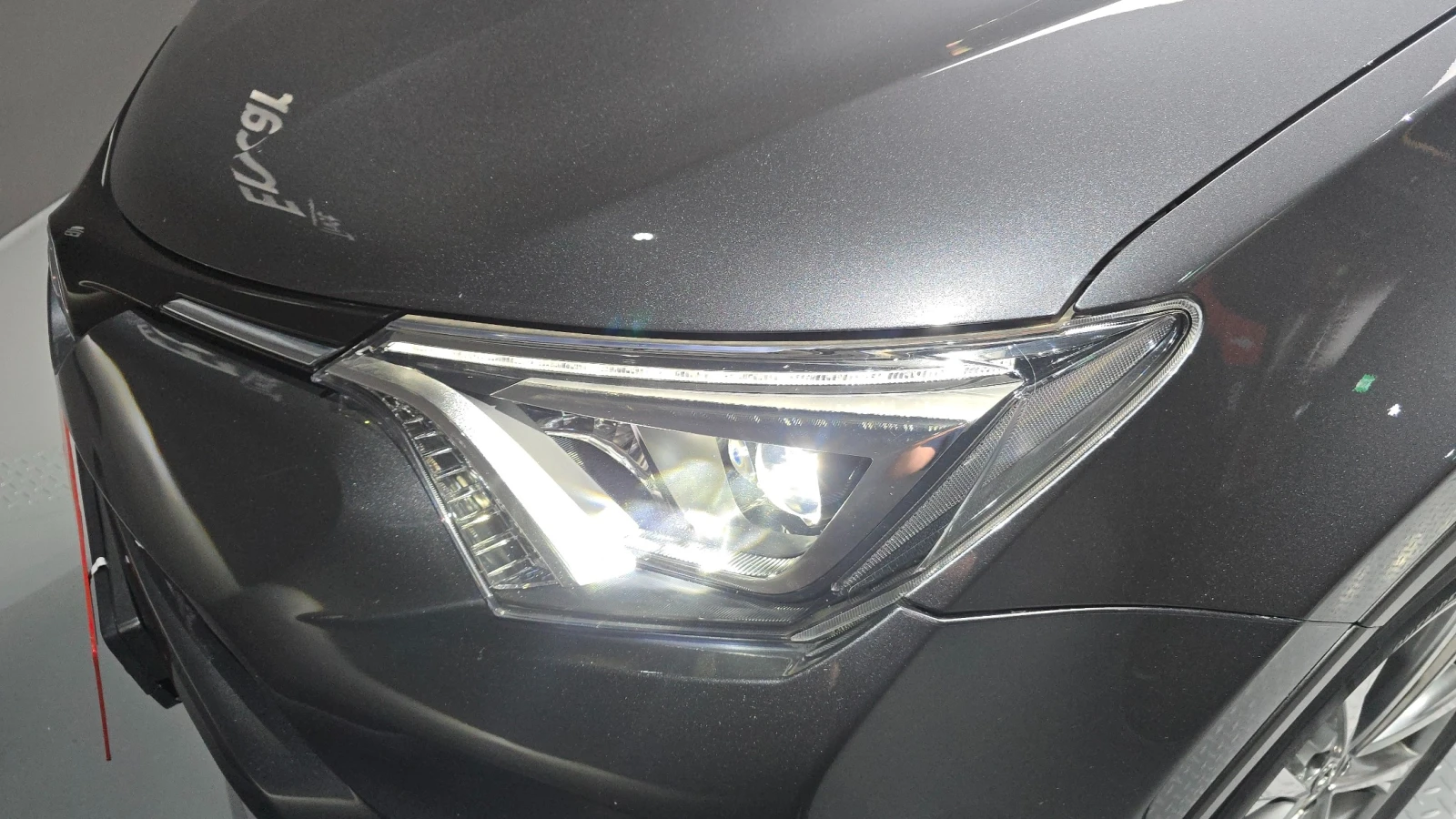 Toyota Rav4 4WD | Hybrid | Keyless | Camera, снимка 3 - Автомобили и джипове - 55432409