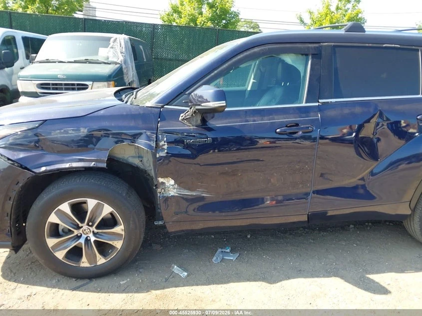 Toyota Highlander Hybrid XLE, снимка 6 - Автомобили и джипове - 55674454