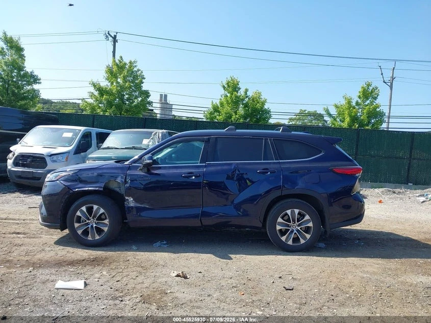 Toyota Highlander Hybrid XLE, снимка 11 - Автомобили и джипове - 55674454