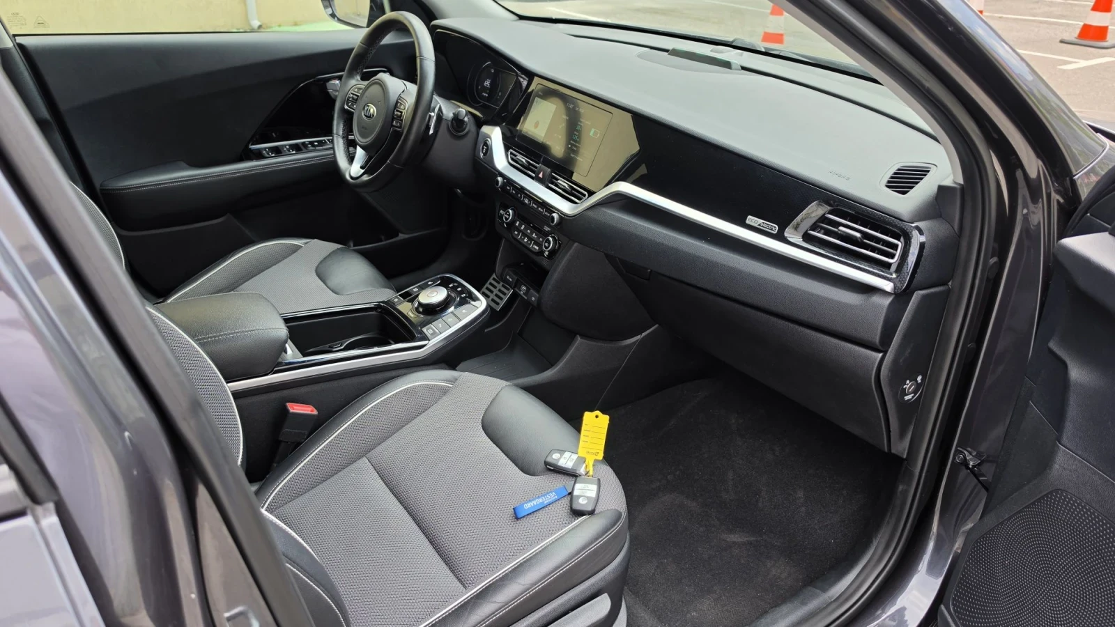Kia Niro, снимка 15 - Автомобили и джипове - 55702718