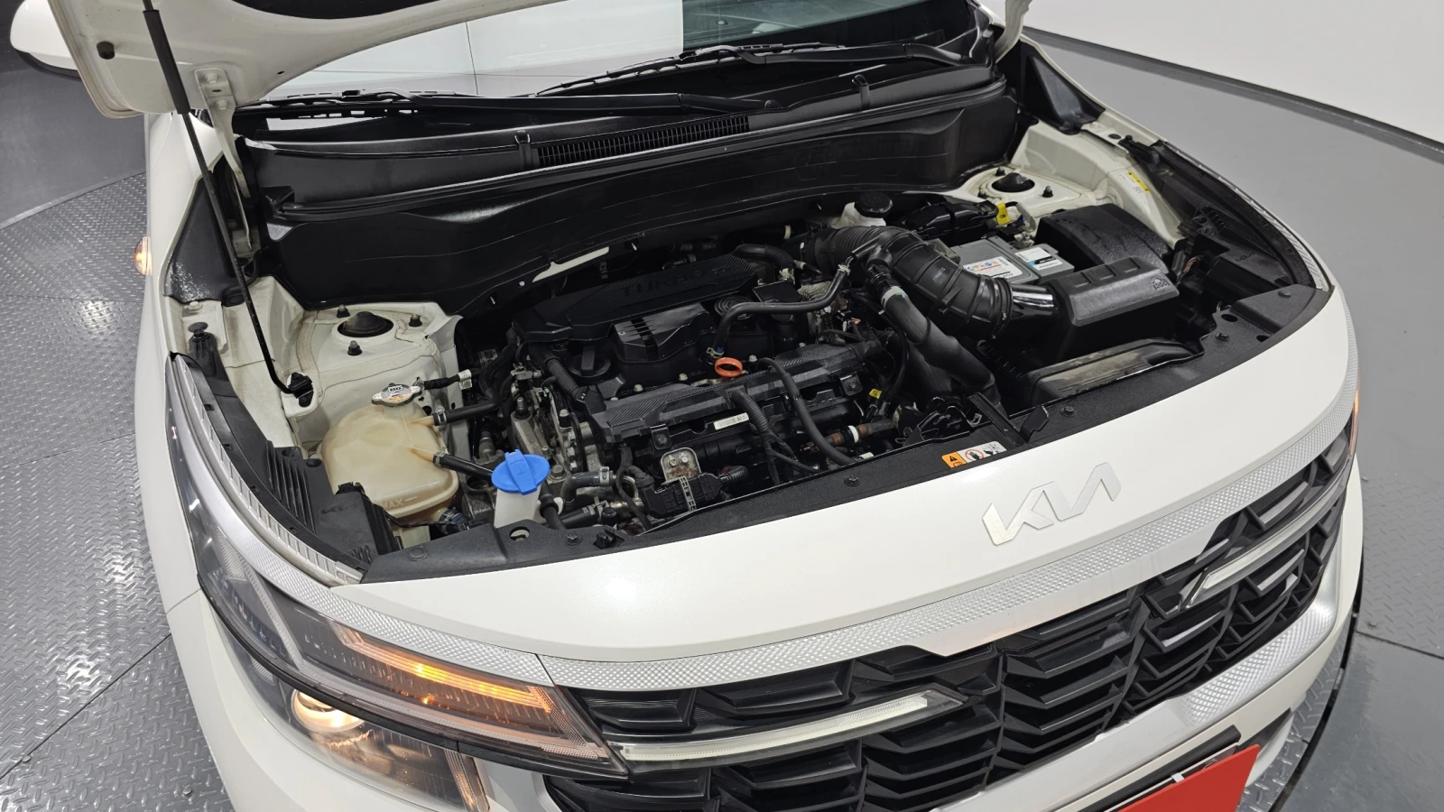 Kia Seltos Gasoline 1.6 Turbo 2WD Trendy autogeorge.com, снимка 9 - Автомобили и джипове - 56131305