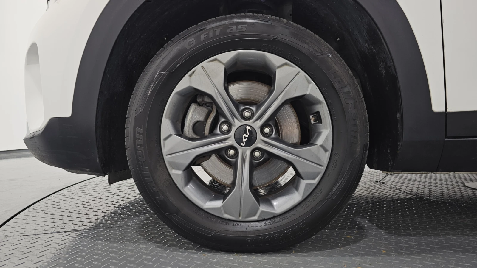 Kia Seltos Gasoline 1.6 Turbo 2WD Trendy autogeorge.com, снимка 8 - Автомобили и джипове - 56131305