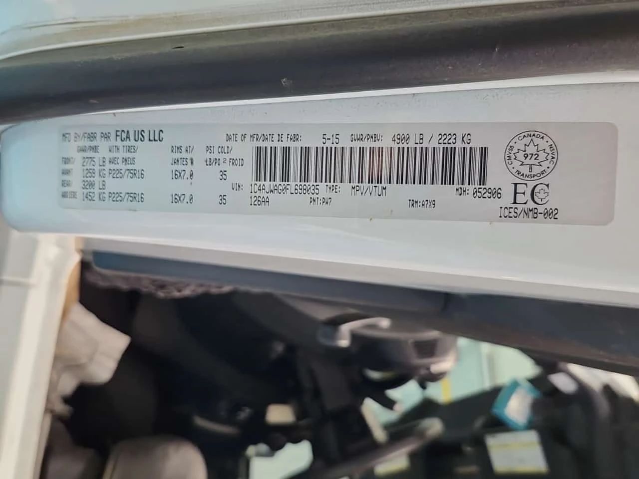 Jeep Wrangler * 4wd 2dr Sport * CARFAX * ����� �� ����������� | Mobile.bg � ����������� 15