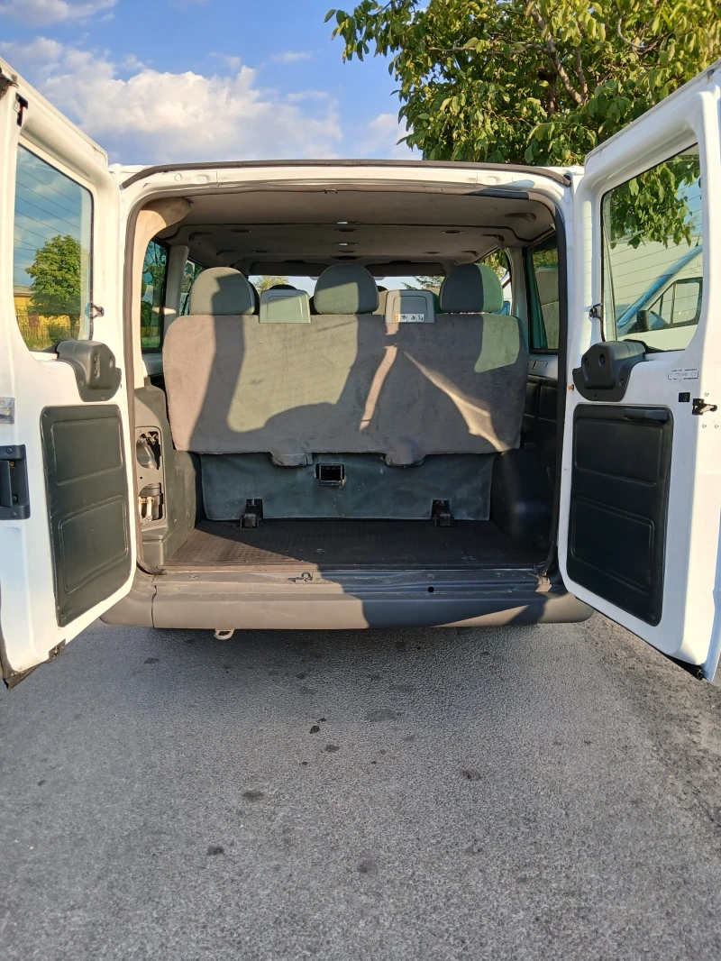 Ford Transit Пътнически 9местен, снимка 9 - Бусове и автобуси - 47885582