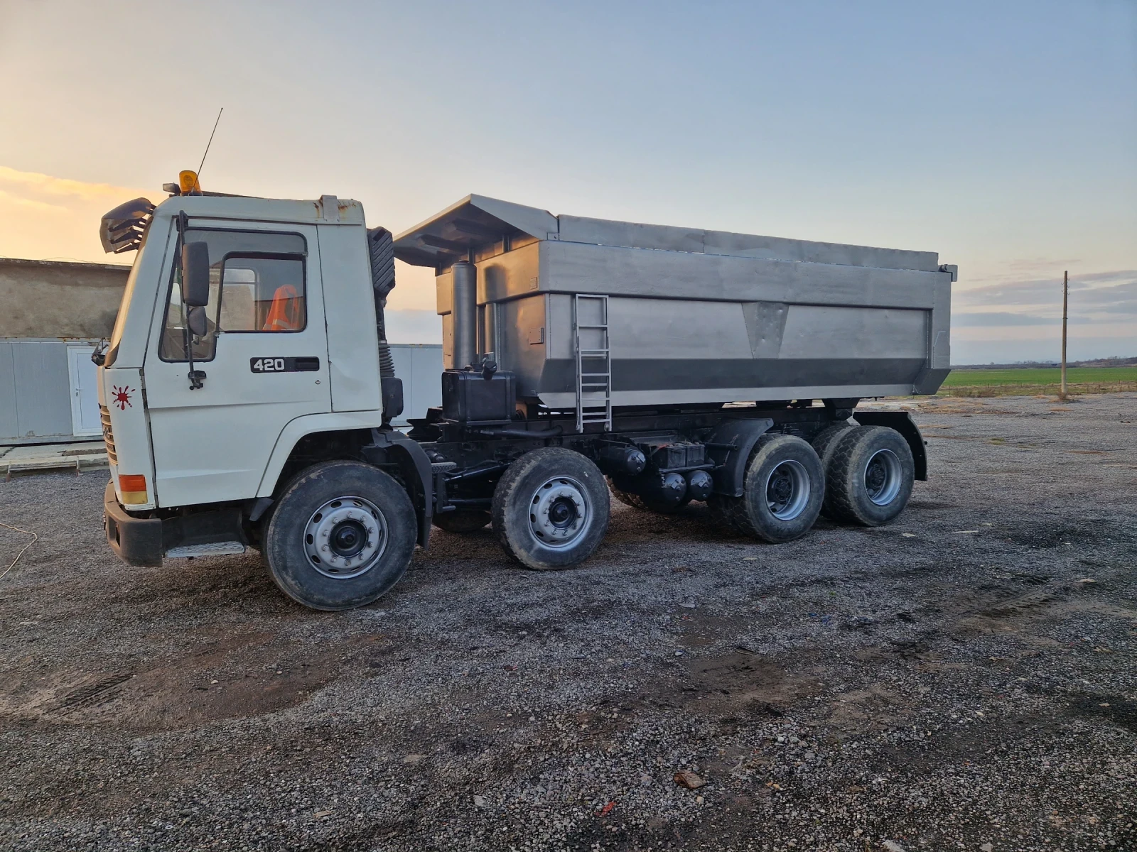 Volvo Fl12 FL12 - изображение 7