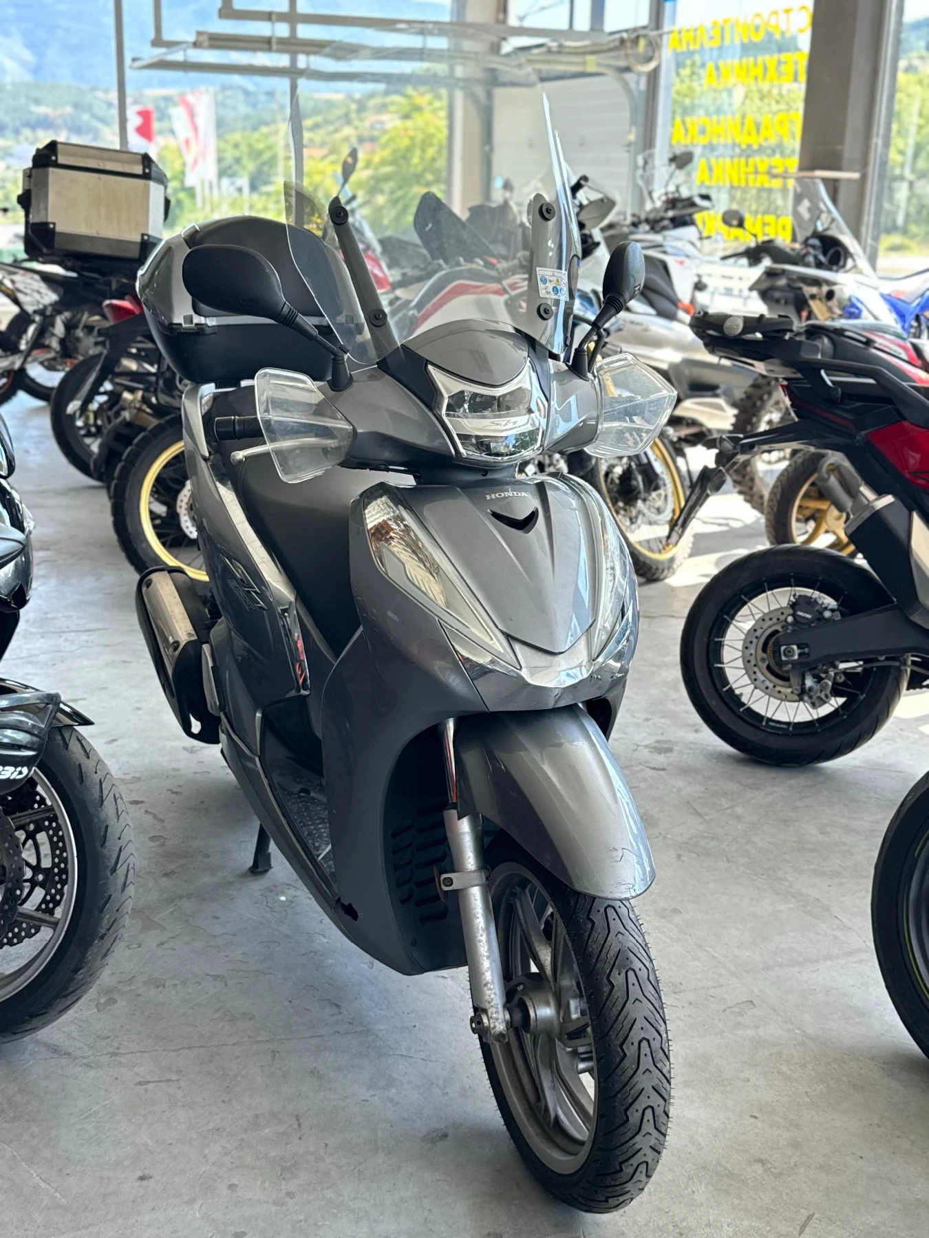 Honda Sh 300i - изображение 2