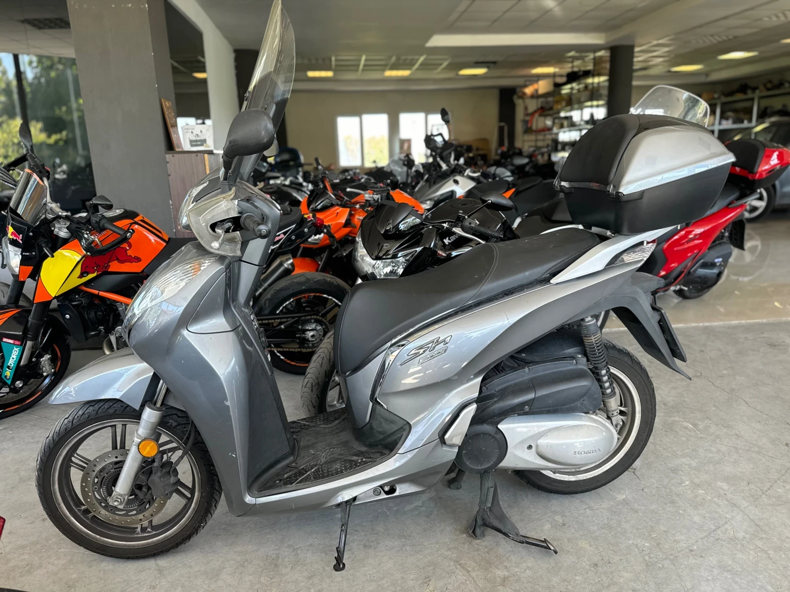 Honda Sh 300i - изображение 3