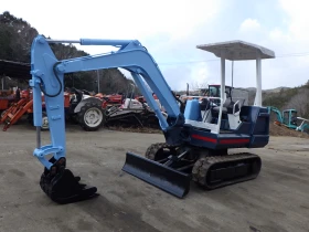      Kubota KX-021