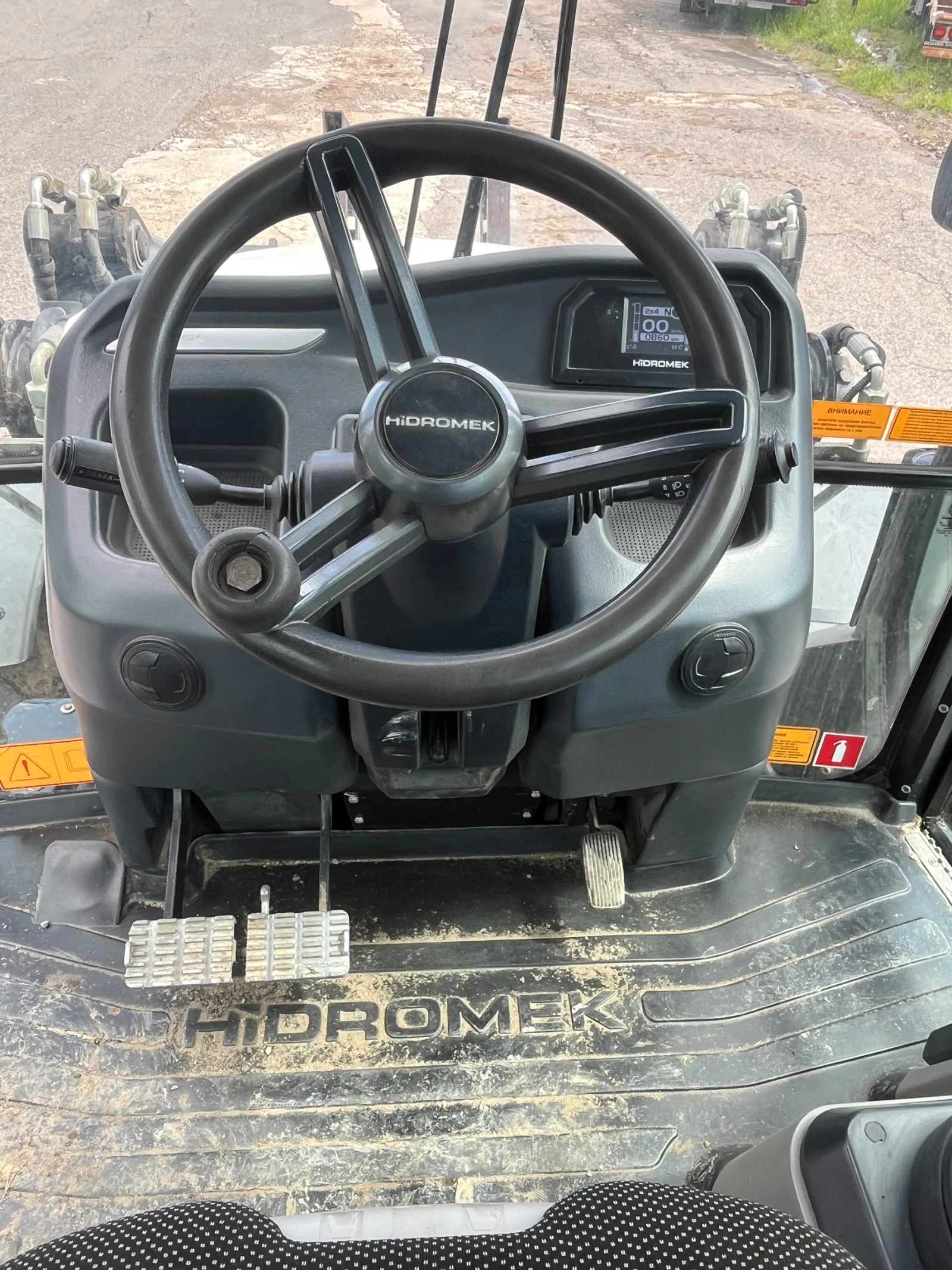 Багер Hidromek 102B, снимка 12 - Индустриална техника - 54712437