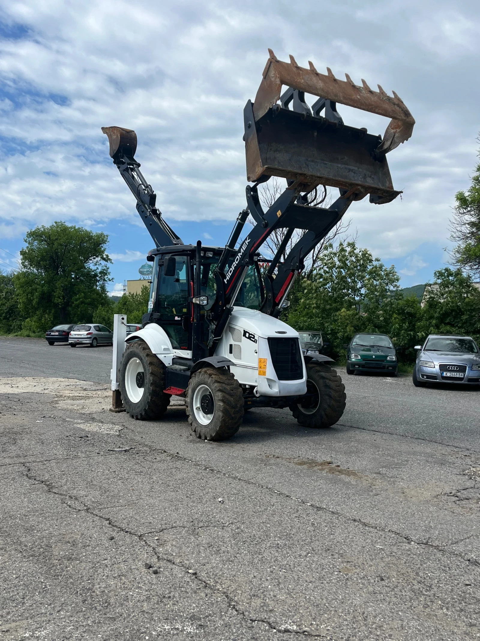 Багер Hidromek 102B, снимка 6 - Индустриална техника - 54712437