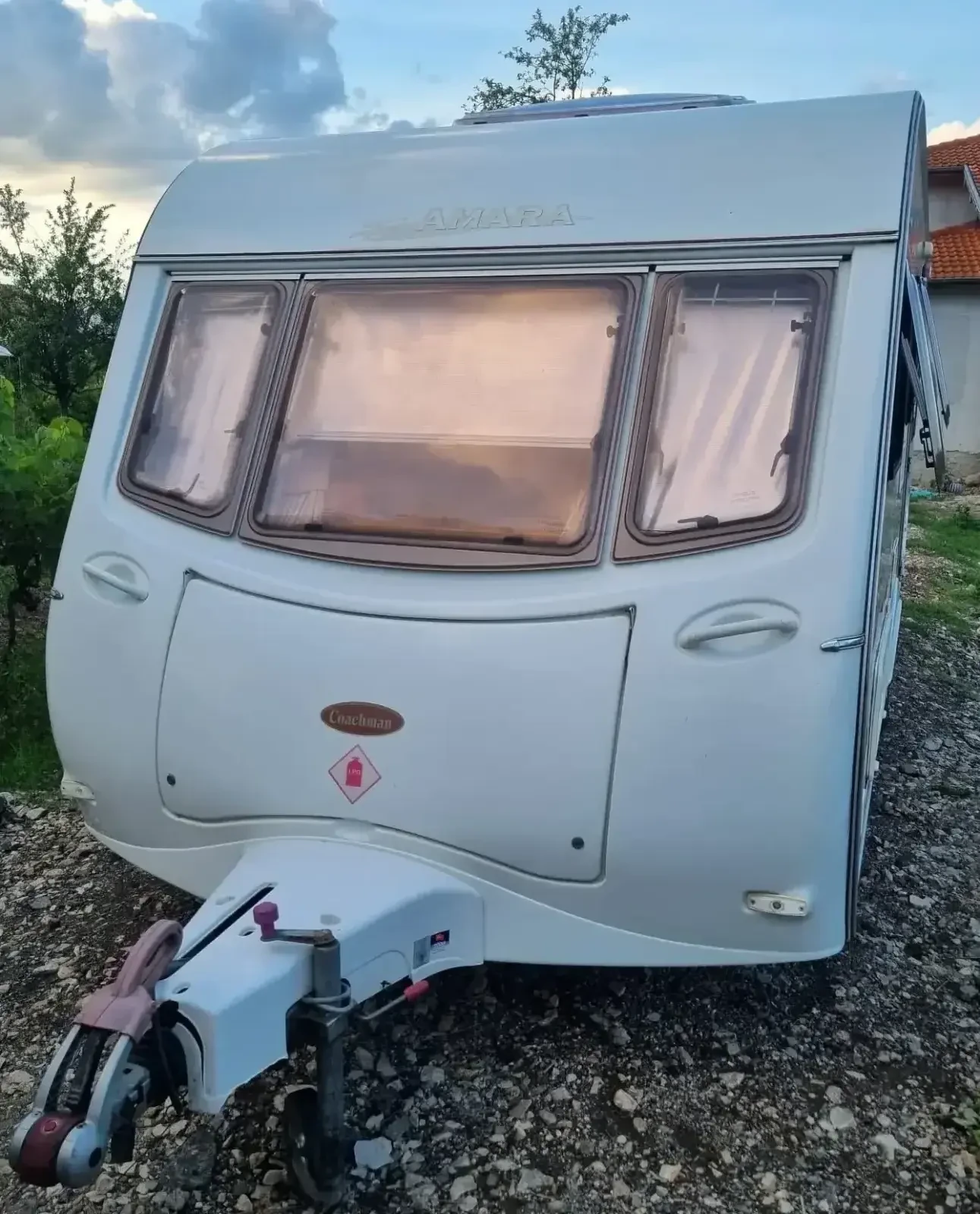 Каравана Coachmen Amara 500/5, снимка 5 - Каравани и кемпери - 55305543