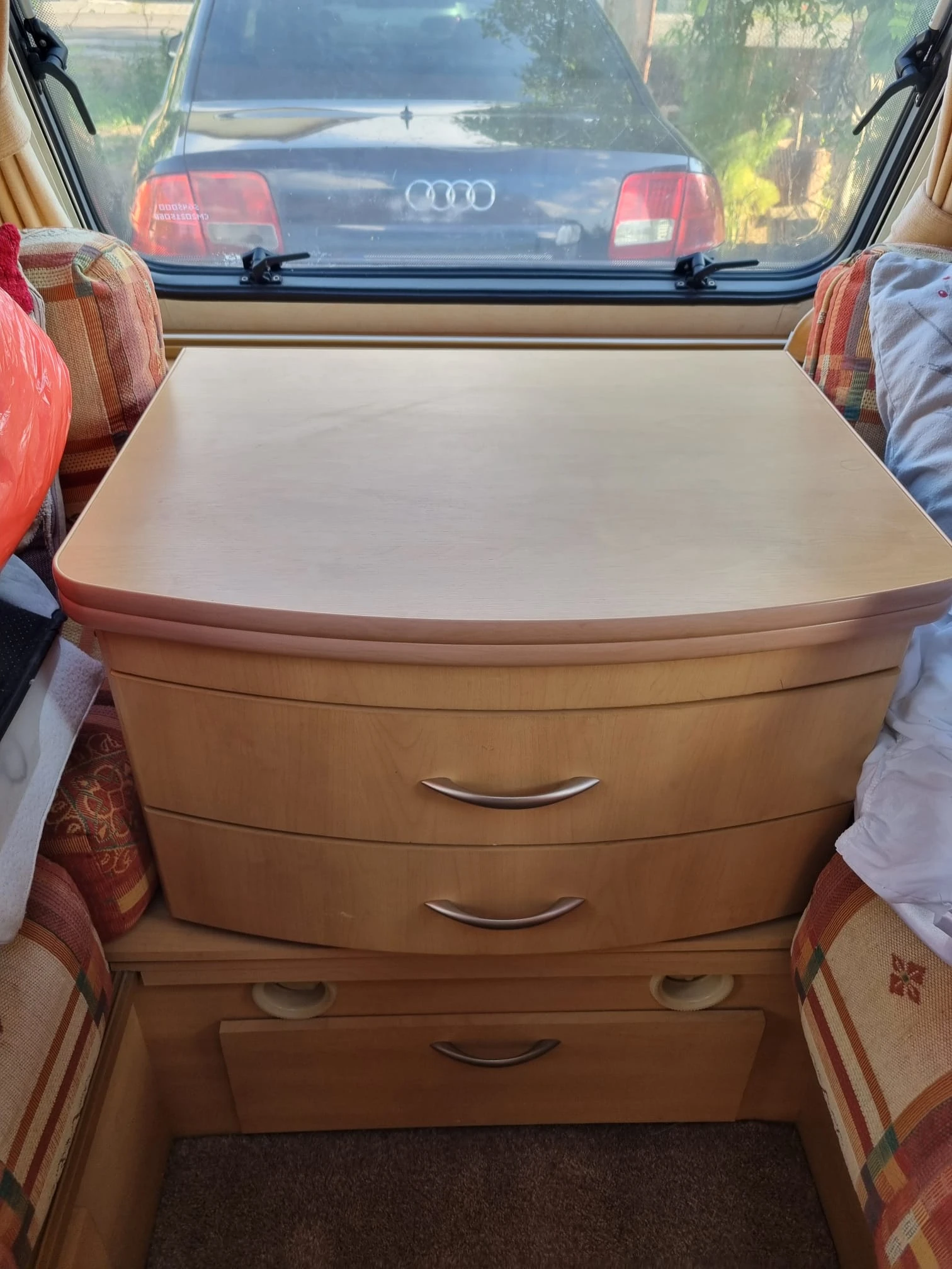 Каравана Coachmen Amara 500/5, снимка 12 - Каравани и кемпери - 54976996