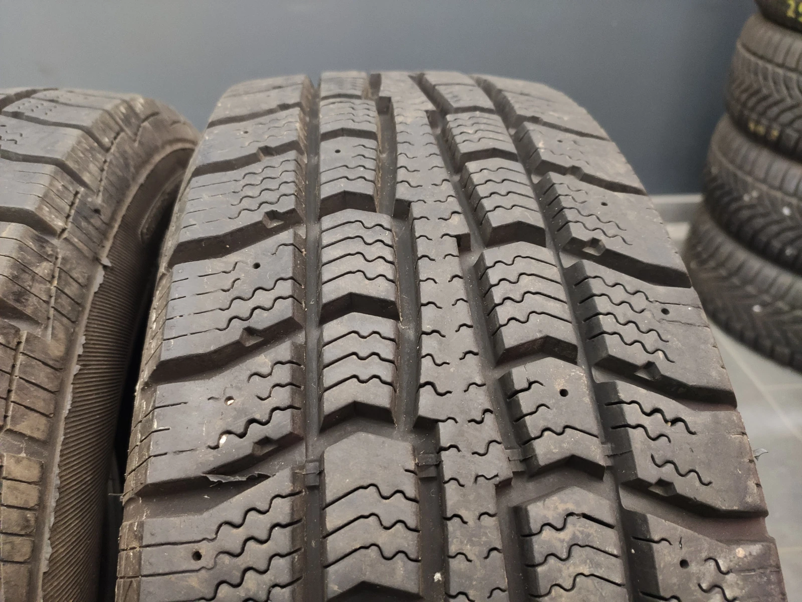  205/70R15 | Mobile.bg   4