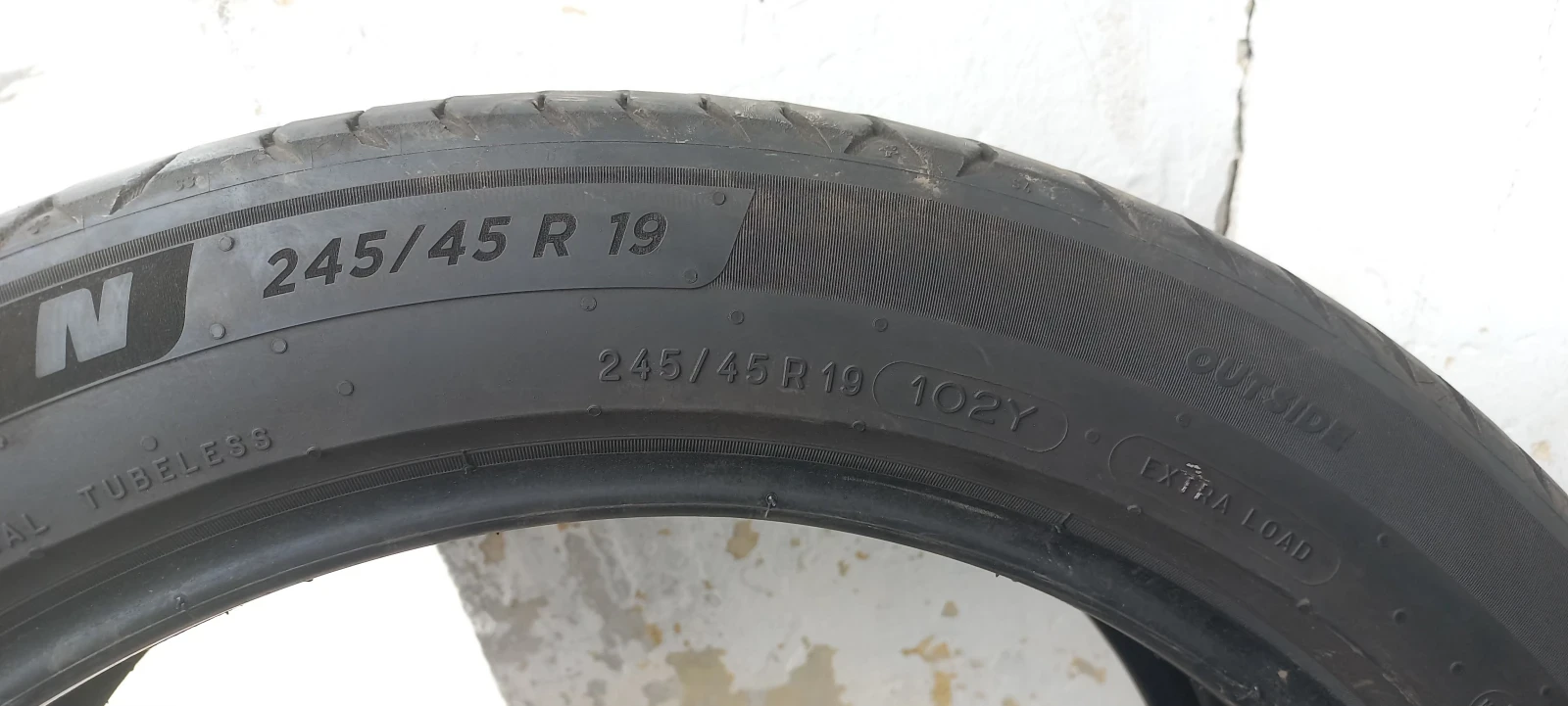 Гуми Летни 275/40R19, снимка 16 - Гуми и джанти - 53326339