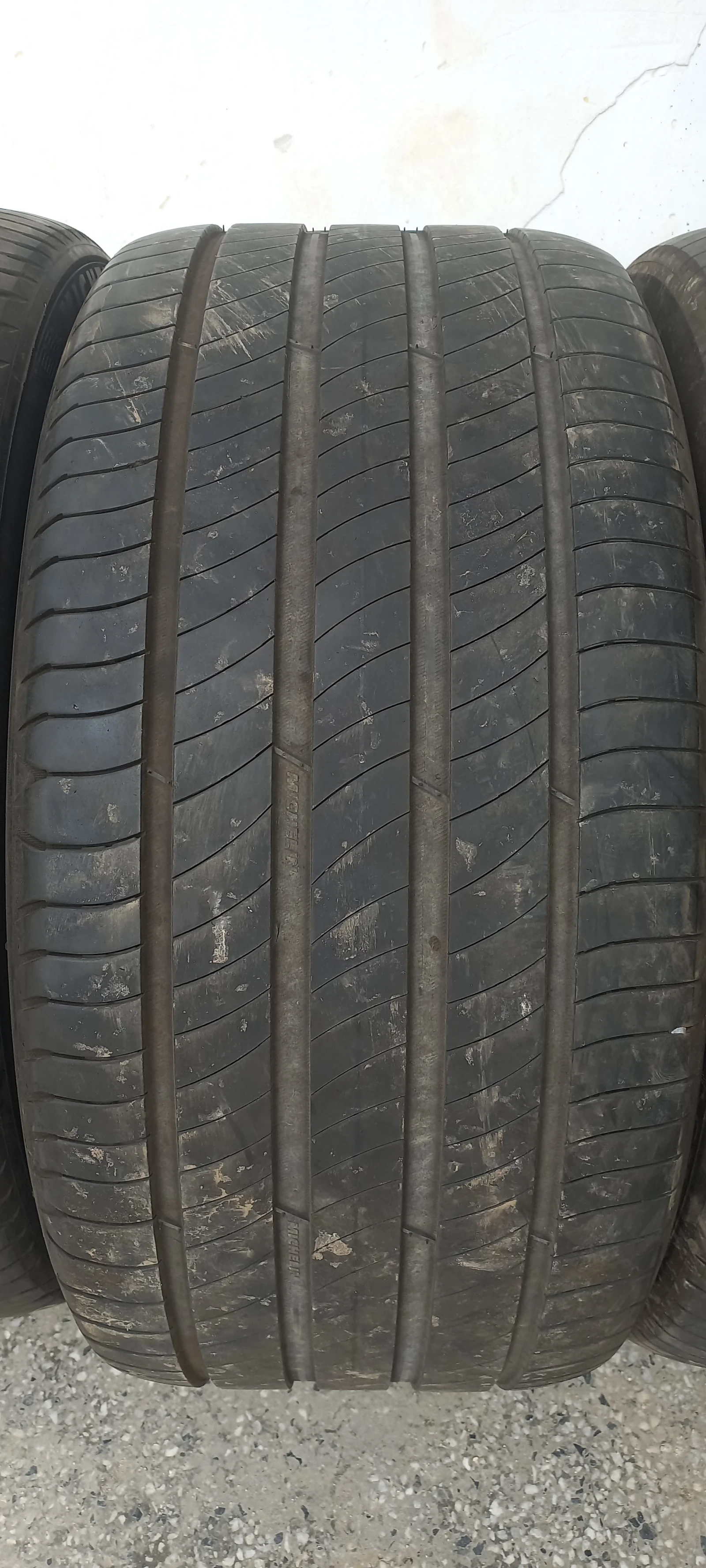 Гуми Летни 275/40R19, снимка 5 - Гуми и джанти - 53326339