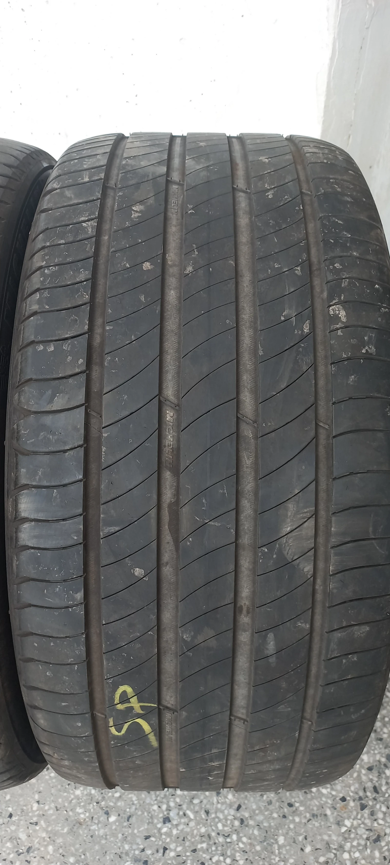 Гуми Летни 275/40R19, снимка 7 - Гуми и джанти - 53326339