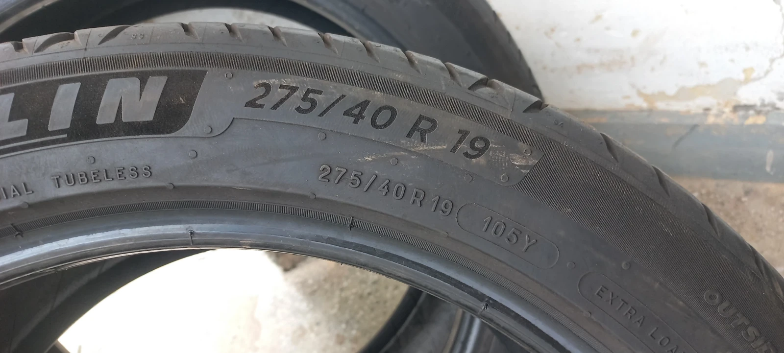 Гуми Летни 275/40R19, снимка 11 - Гуми и джанти - 53326339