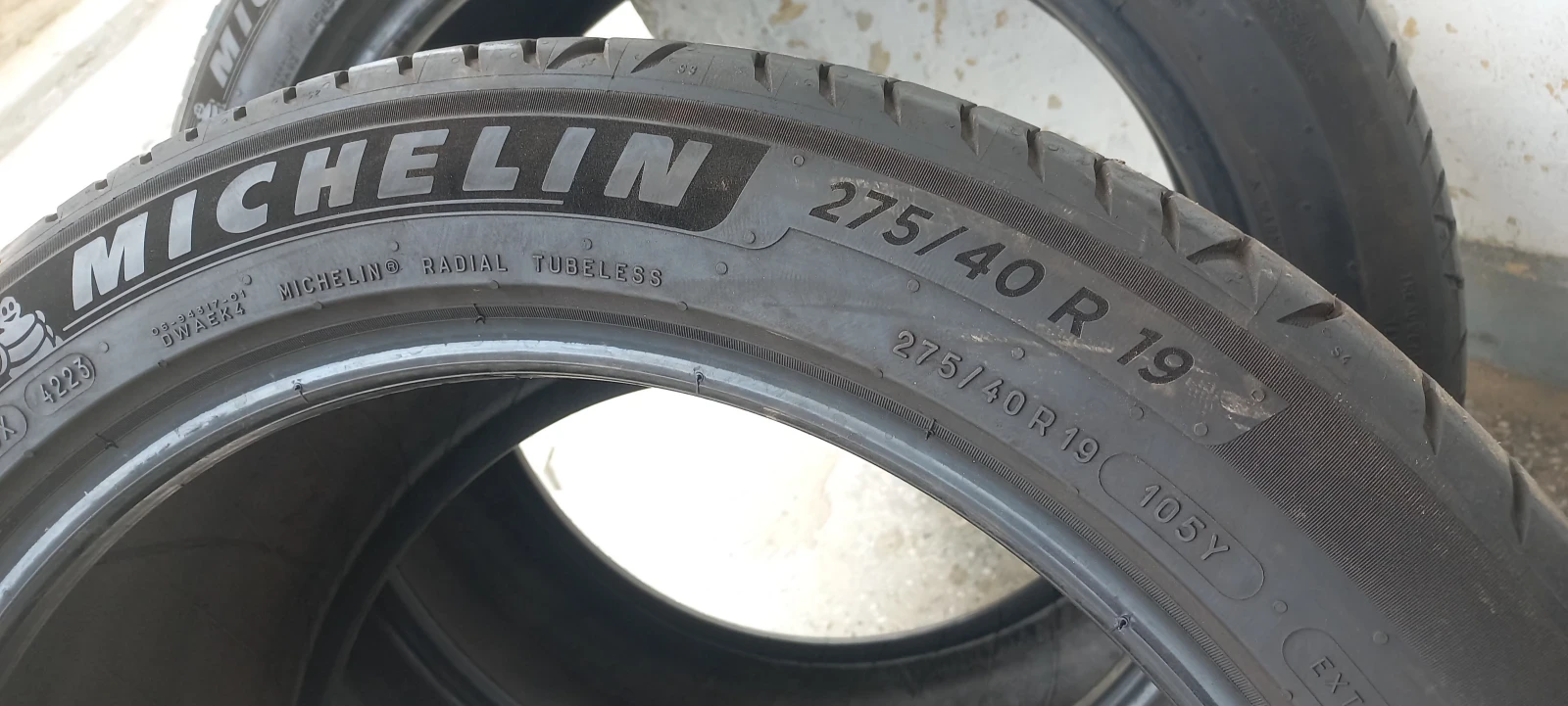 Гуми Летни 275/40R19, снимка 17 - Гуми и джанти - 53326339