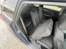 Kia Carens 1.6 / бензин 135 к.с. 7 / места, снимка 10