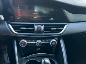 Alfa Romeo Giulia * 4dr Sdn AWD* АВТОКРЕДИТ БЕЗ ПЪРВОНАЧАЛНА ВНОСКА*, снимка 9