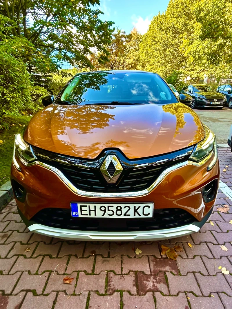 Renault Captur, снимка 2 - Автомобили и джипове - 47526363