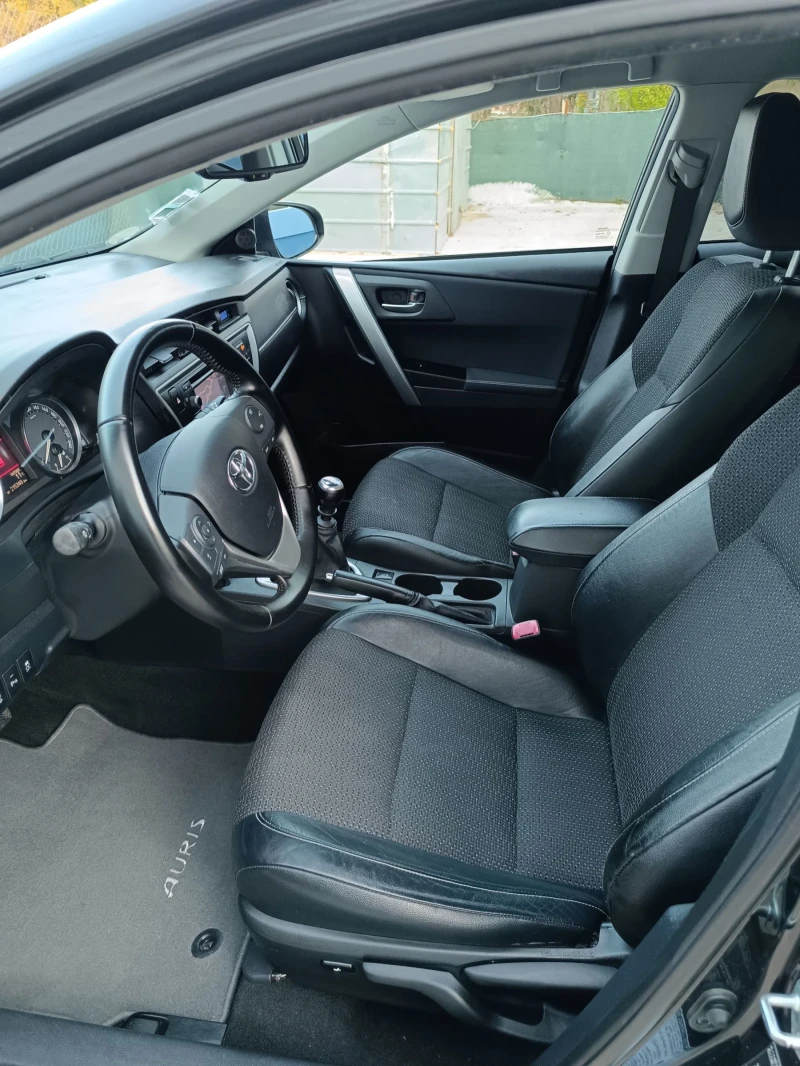 Toyota Auris 2.0 D4D E5B Панорама Камера, снимка 14 - Автомобили и джипове - 47807097