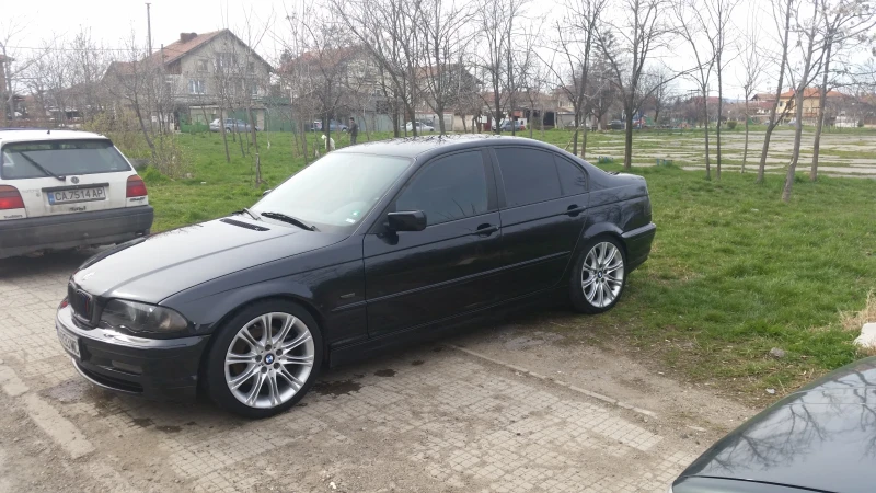 BMW 330, снимка 11 - Автомобили и джипове - 48230317