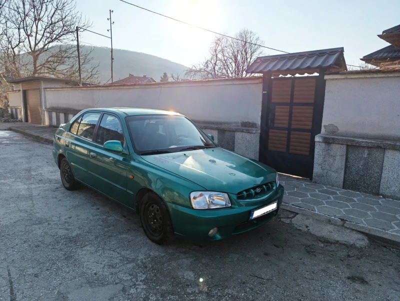 Hyundai Accent, снимка 1 - Автомобили и джипове - 49064597