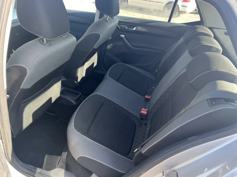 Skoda Fabia 1.0 75к.с., снимка 9 - Автомобили и джипове - 50327254